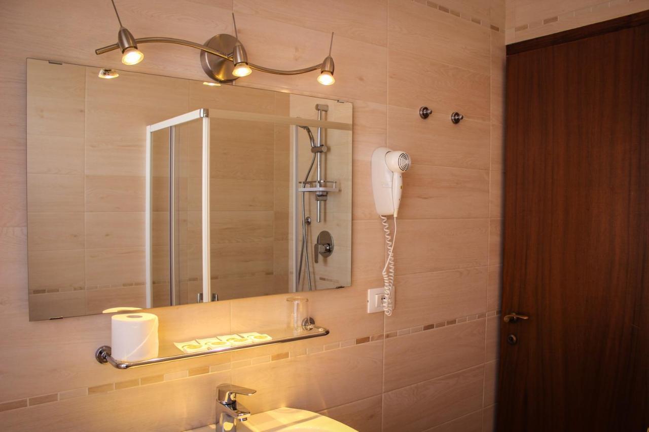 Hotel Centrale Эсте Экстерьер фото