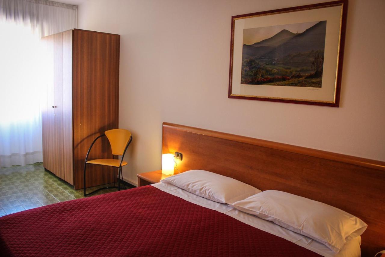 Hotel Centrale Эсте Экстерьер фото