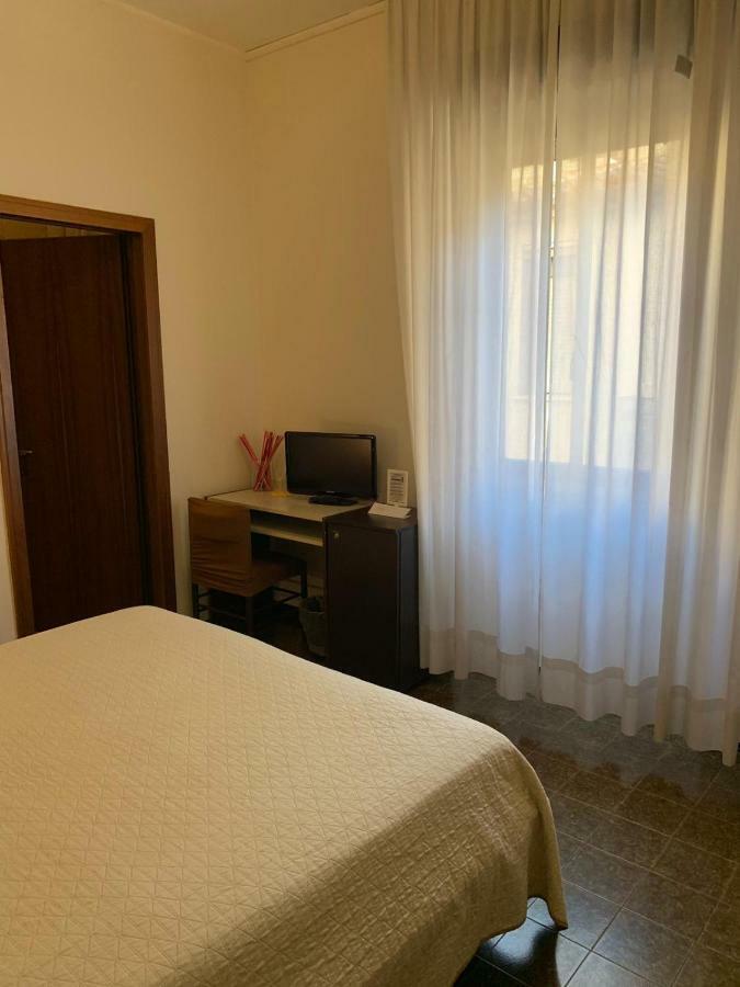 Hotel Centrale Эсте Экстерьер фото