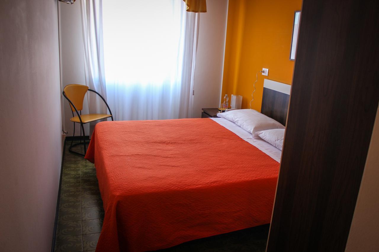 Hotel Centrale Эсте Экстерьер фото