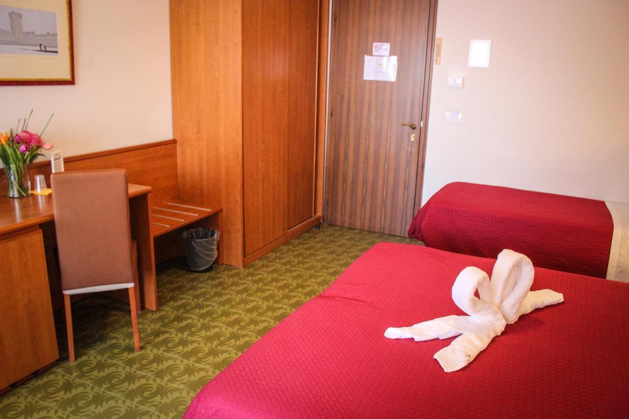 Hotel Centrale Эсте Экстерьер фото