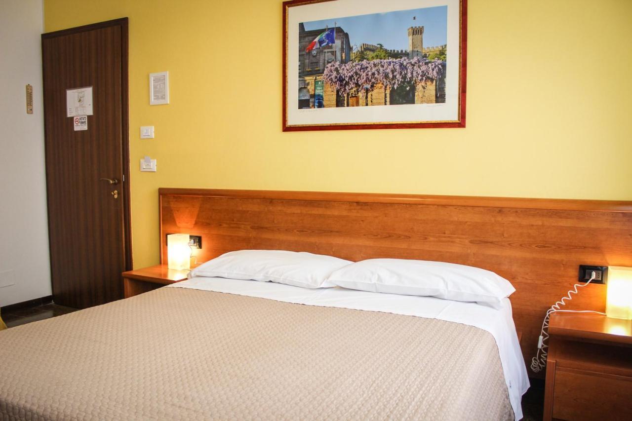 Hotel Centrale Эсте Экстерьер фото