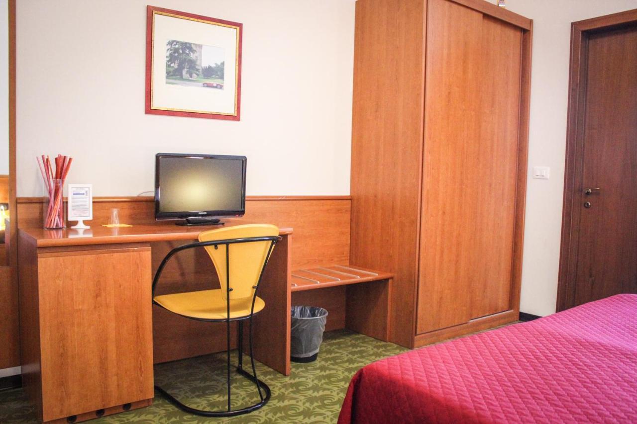 Hotel Centrale Эсте Экстерьер фото