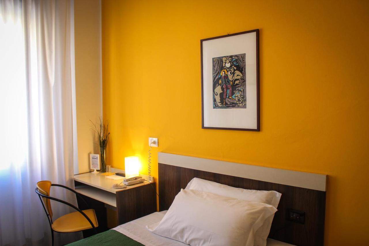 Hotel Centrale Эсте Экстерьер фото